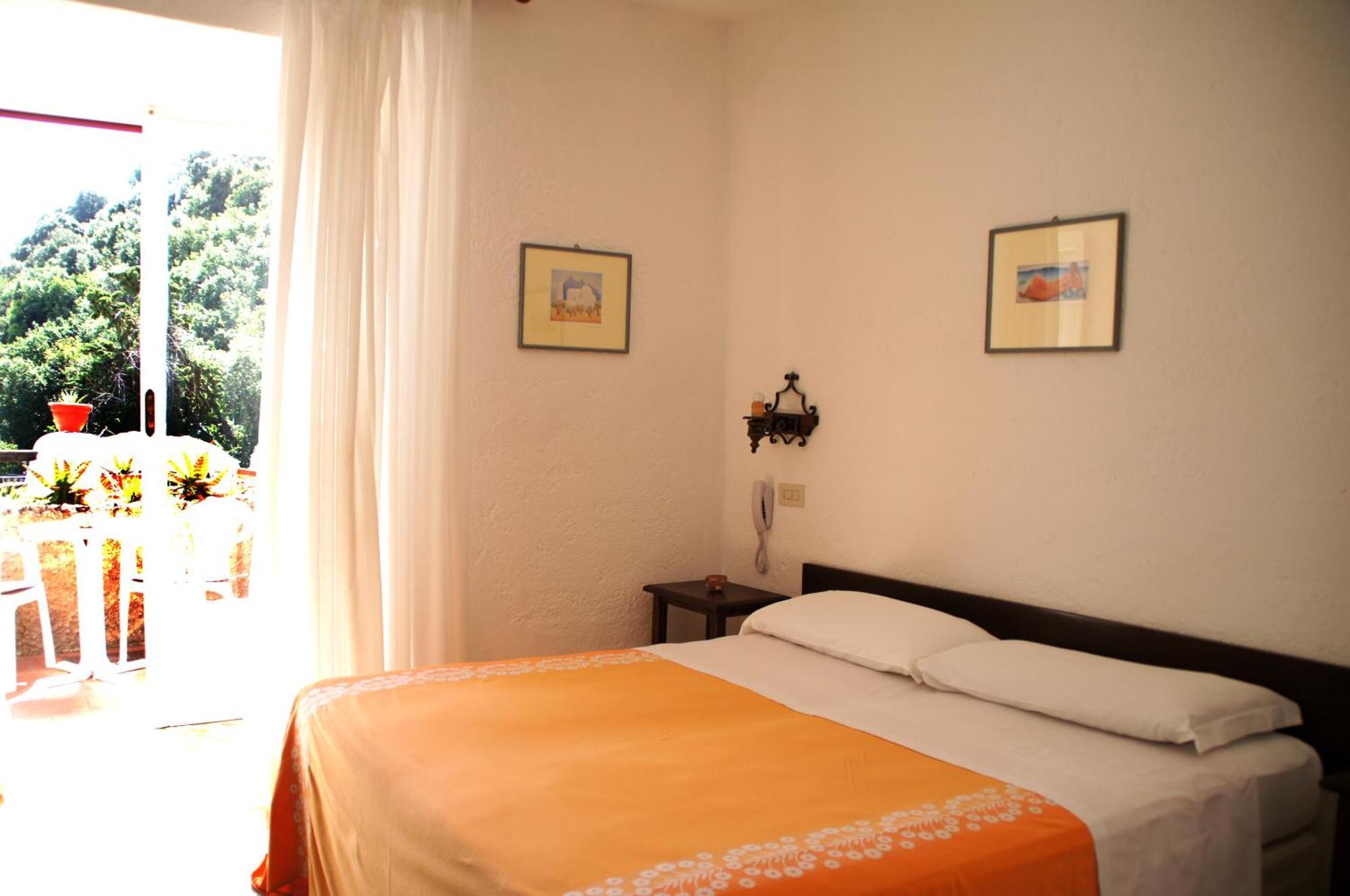 Hotel Don Pedro อีสเกีย ภายนอก รูปภาพ
